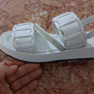 خرید آنلاین صندل زنانه و دخترانه زیره پیو مدل حصیری سفید