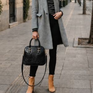 خرید آنلاین کیف زنانه چرم طبیعی گاوی