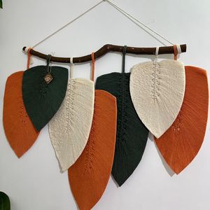 فروش اینترنتی اویز برگ مکرومه بافی طرح زربافت مدرن