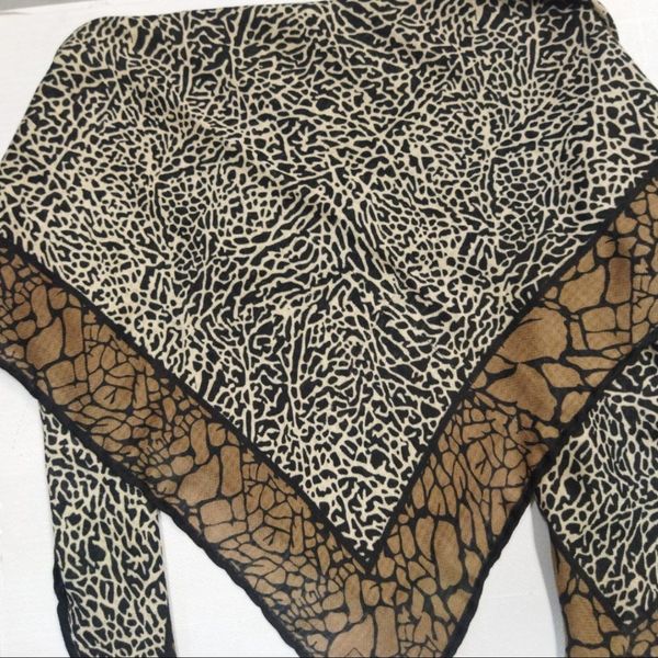 روسری نخی قواره 140 زنانه rsr90
