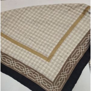 قیمت ارزان روسری طرح دار نخی قواره 140 خاکستری و کرم و سرمه ای