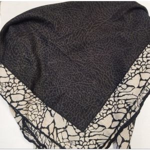 خرید اینترنتی قیمت روسری طرح دار نخی قواره 140 مشگی قهوه ای کرم