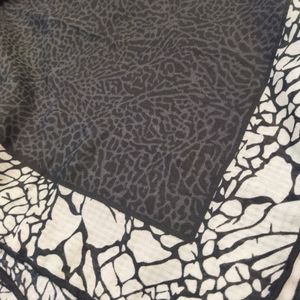 خرید اینترنتی قیمت روسری طرح دار نخی قواره 140 مشگی قهوه ای کرم