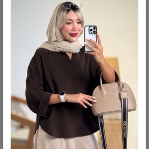 مشخصات شومیز جلو بسته فلور iva