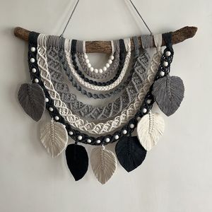 دیوارکوب رنگین کمون مکرومه طوسی