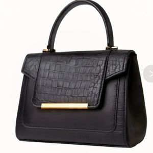 کیف دوشی ودستی زنانه تمام چرم طبیعیsan2