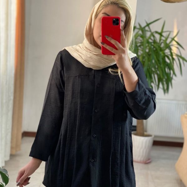مانتو جلو‌ پیله پرستو
