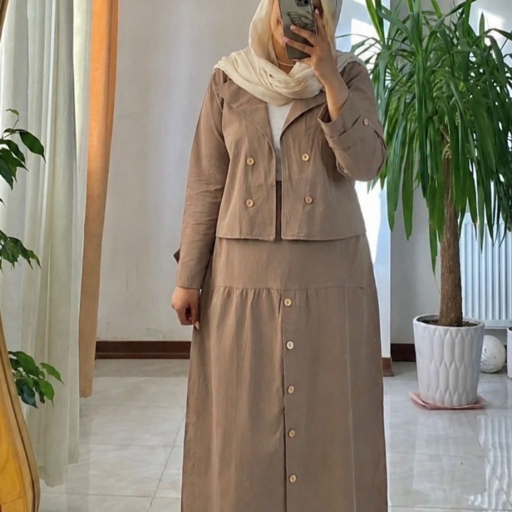 فروش اینترنتی کت دامن جلو دکمه