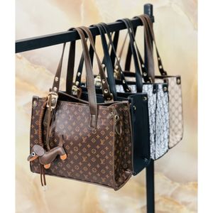 کیف زنانه بارانا
