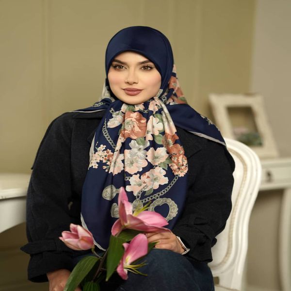 روسري توييل در طرح و رنگ متنوع