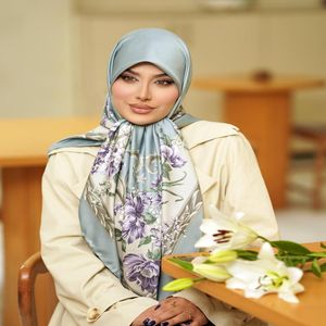 روسري توييل در طرح و رنگ متنوع