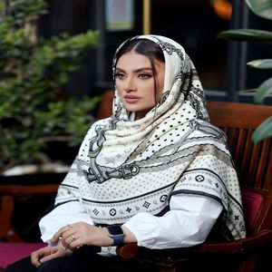 خرید اینترنتی قیمت روسري نخي Lv در رنگبندی