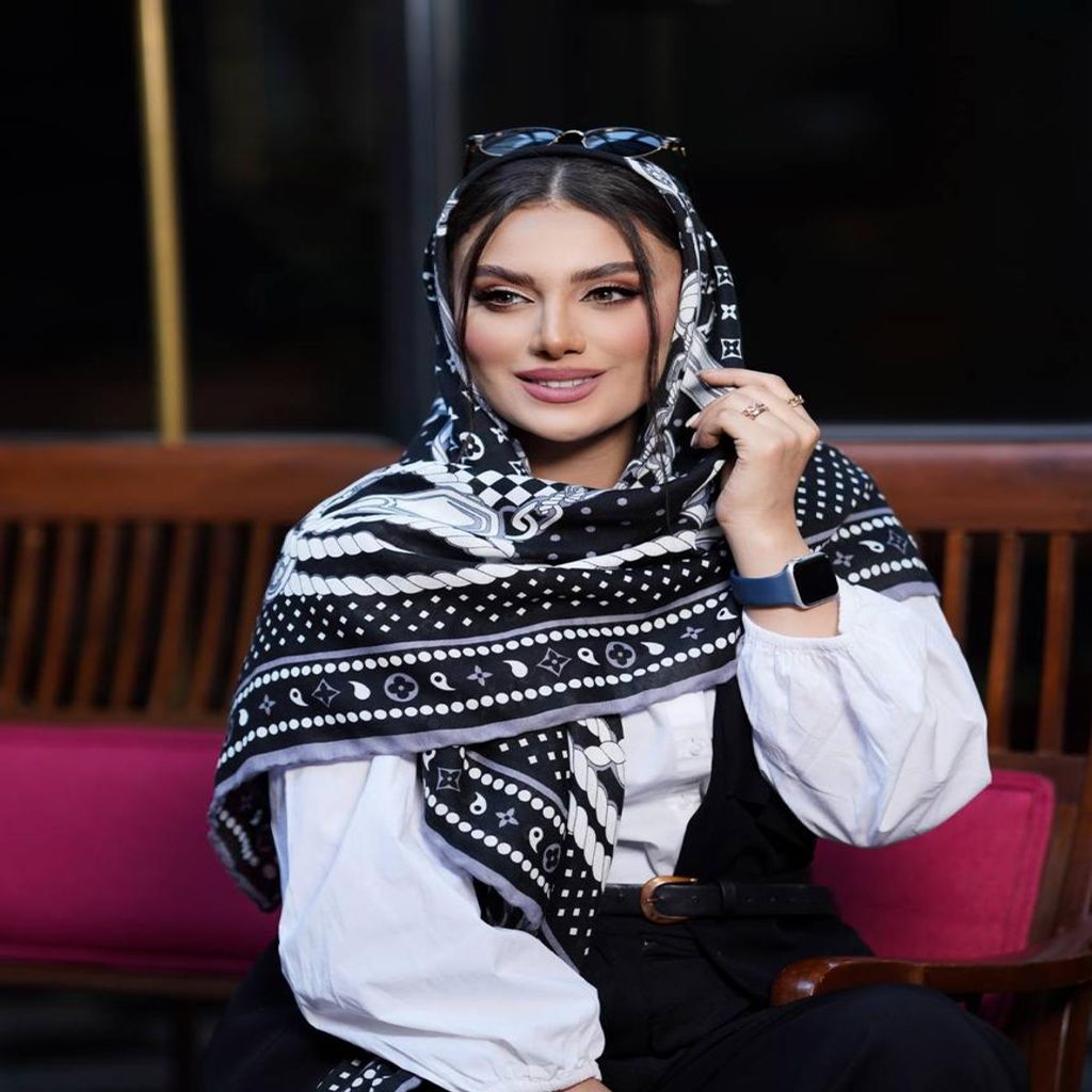 خرید اینترنتی قیمت روسري نخي Lv در رنگبندی