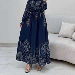 پیراهن ساحلی سنتی