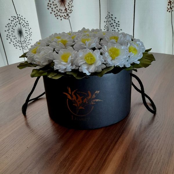 باکس گل مدل بابونه سفید