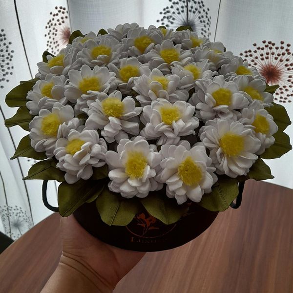 باکس گل مدل بابونه سفید