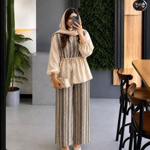 فروش اینترنتی شومیز شلوار زنانه دخترانه تن خور شیک ترند سال یه ست دلبر خواستنی راحت سبک