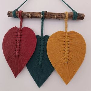 جاکلیدی سه برگ مکرومه