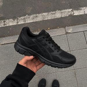 کفش ورزشی Asics مردانه مدل Arianمشکی