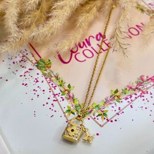 مشخصات گردنبند رنگ ثابت نگین کاری