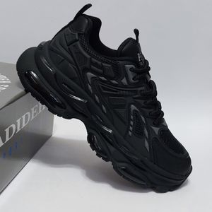 کتانی اسپرت طرح جدید پرادا Prada با پاخور شیک و جذاب