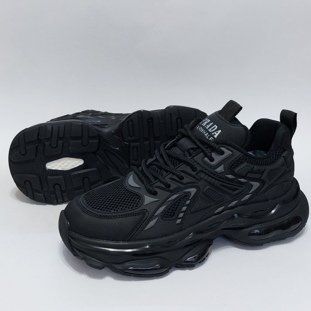 مشخصات کتانی اسپرت طرح جدید پرادا Prada با پاخور شیک و جذاب