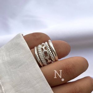 خرید انلاین انگشتر زنانه مدل پرتوفینو آبکاری نقره