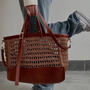 مشخصات کیف رافیا با متریال چرم