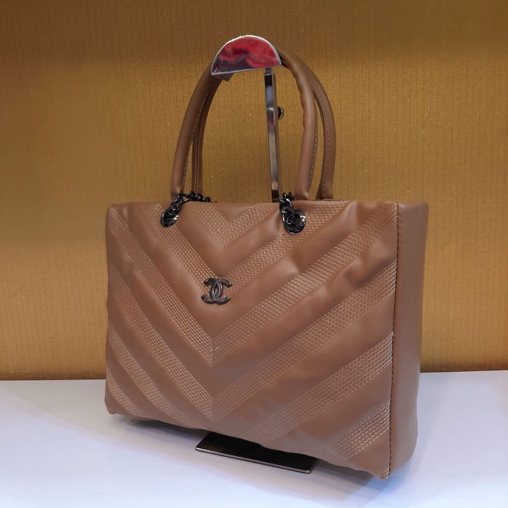 مشخصات کیف مدل Chanel دوبند