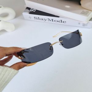 مشخصات عینک آفتابی زنانه مدل گریف برند کاریگتیر بیس دار بسیار سبک Uv400