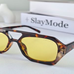 خرید انلاین عینک آفتابی زنانه دید در شب پرادا Prada پلنگی پینترستی UV400 ترند رنگ عدسی لیمویی