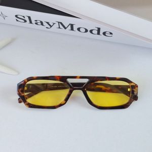 قیمت ارزان عینک آفتابی زنانه دید در شب پرادا Prada پلنگی پینترستی UV400 ترند رنگ عدسی لیمویی