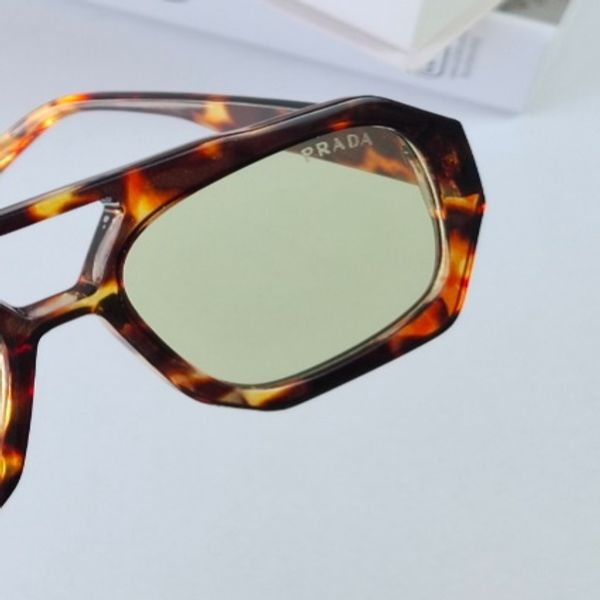 عینک آفتابی زنانه پرادا Prada پلنگی پینترستی UV400 ترند رنگ عدسی ماچا