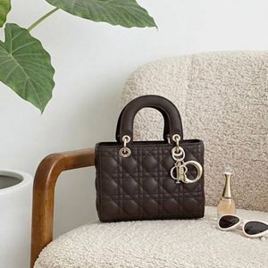 کیف زنانه دستی مدل  جی اچ