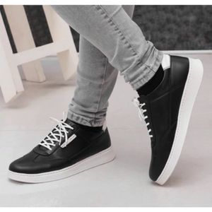 خرید اینترنتی قیمت اسپرت بندی مردانه مدل ونیز مشکی سفید 40 تا 44