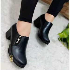 خرید اینترنتی قیمت کفش اداری زنانه پاشنه دار مدل ایکس