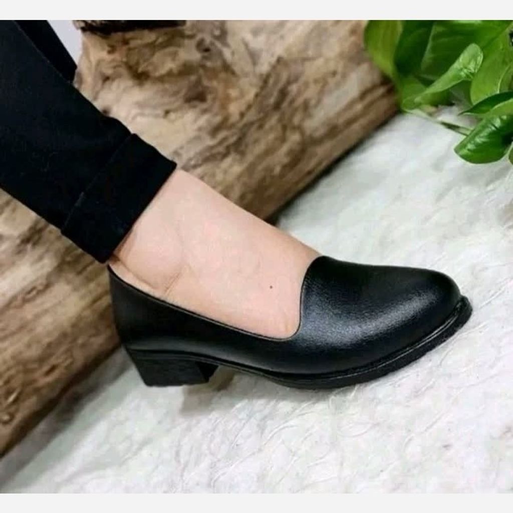 خرید اینترنتی قیمت کفش زنانه روزمره پاشنه کوتاه و بلند مشکی