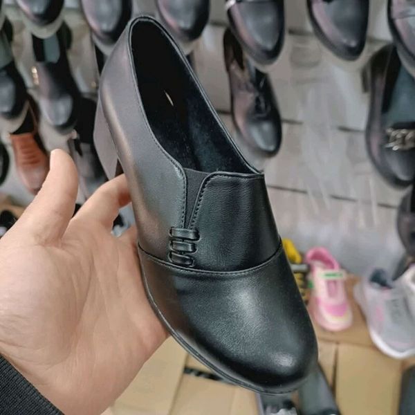 کفش زنانه تابستانی اداری مشکی مدل صبا