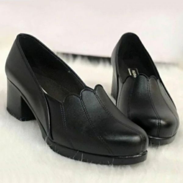 کفش زنانه تابستانی مشکی مدل هلالی جلوبسته
