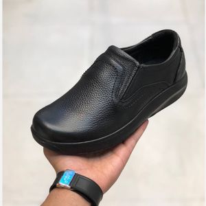 مشخصات کفش چرم مردانه راحتی جانسون مشکی 419