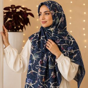 روسری نخی طرح پاپیون درشت
