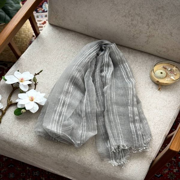 شال تک رنگ ارگانزا میله ای زنانه