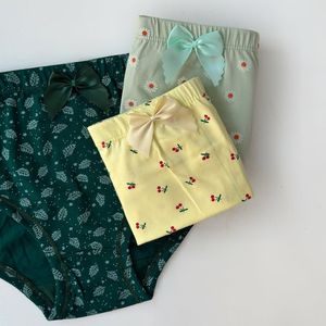 فروش اینترنتی شورت نخی اعلا زنانه پک 4 عددی