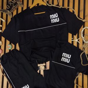 ست تیشرت شلوار miu