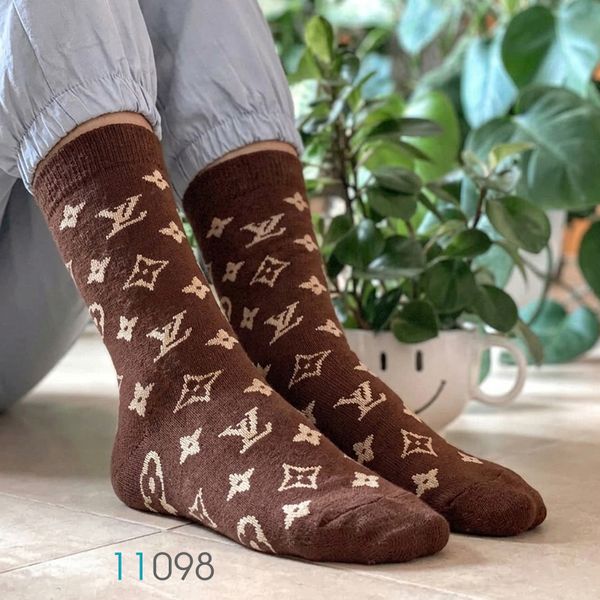 جوراب ساقدار آنتی باکتریال طرح LV