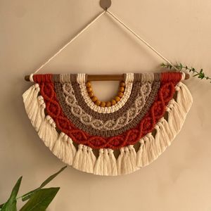 دیوارکوب‌اویز مکرومه بافی مدل مهتاب
