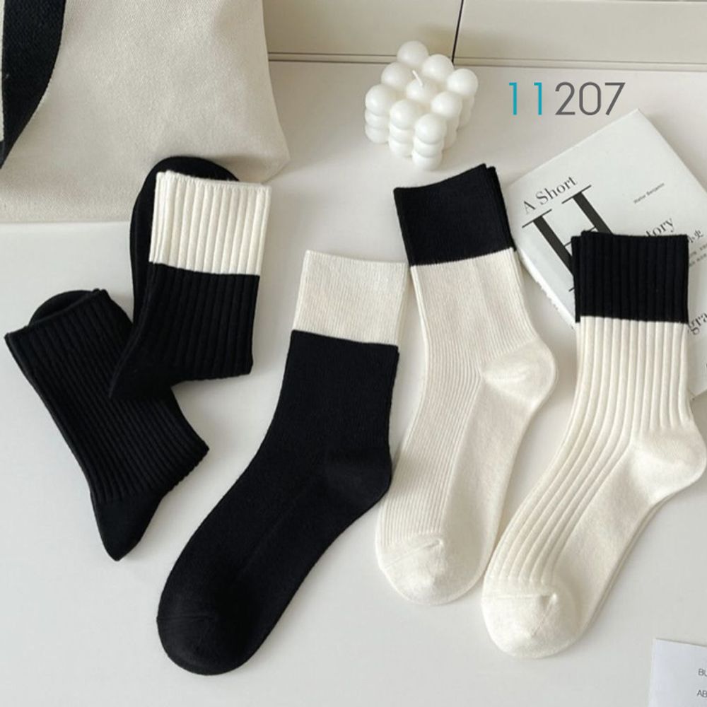 خرید اینترنتی قیمت پک 5 جفتی جوراب ساقدار زنانه تم مشکی و سفید