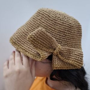 کلاه پاپیونی رافیا