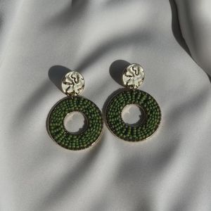 خرید اینترنتی قیمت گوشواره میخی منجوقی