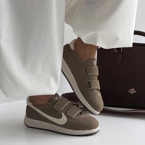 خرید اینترنتی کتونی 2 چسب NIKE کد 141236